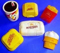 The 64 Most Nostalgia-Inducing ’90s Toys