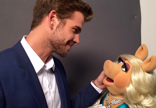 Ms. Piggy And Liam Hemsworth Are Dating!