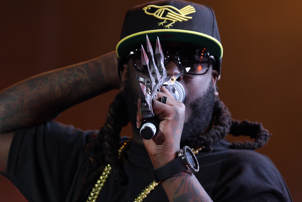 T pain KILLS the National Anthem