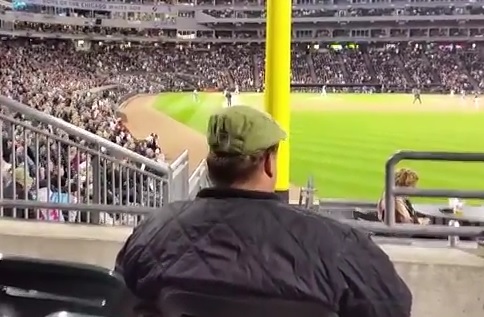 Video: Guy Has Perfect Response To The Wave