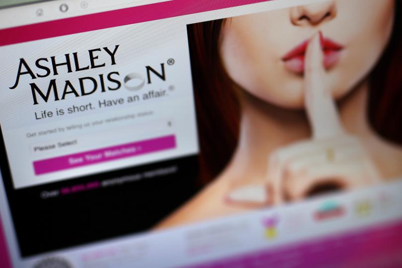 WEB TRAFFIC TO ASHLEY MADISON HAS DROPPED 80% SINCE THE BIG HACK